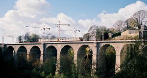 CFL's class 2000 electric trainset crossing the Pulvermuhl Viaduct
