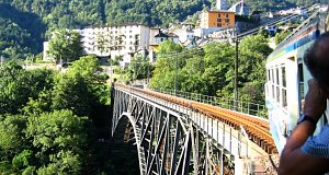 Crossing the Isorno viaduct. This steel viaduct is 75 m high and 128 m long.