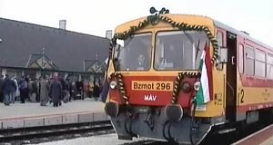 ...and at the inauguration, with the decorated Bzmot 296 motor car