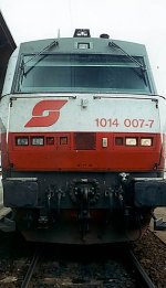 Electric locomotive 1014 007 of the ÖBB from outside...