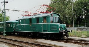 Elektrolokomotive L VI 32 fährt nach Szentendre, nach einer Nostalgiefahrt auf der HÉV-Linie Budapest-Gödöllő
