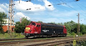 The locomotive arrived on 21 April 2015 to Hungary, she has been in service at Kárpát Vasút since June.