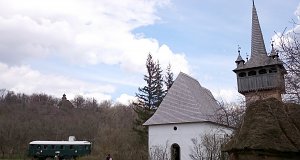 At the church of Mánd and the belfry of Nemesborzova, the train hurries back towards the watermill.