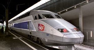 The trainset no. 501 demonstrated the new, modernised interior of the TGV Réseau series at the SNCF station of Basel.