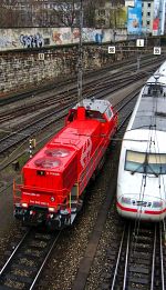 DB's ICE 1 meets SBB's Class Am 843 diesel loco.