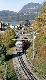 Oberhalb von Capolago steigt die Strecke steil hinauf. Bis zur ersten Station muss der Zug 433 m klettern. 