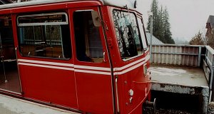 Dolder - Triebwagen Nr. 2 steht in der Bergstation