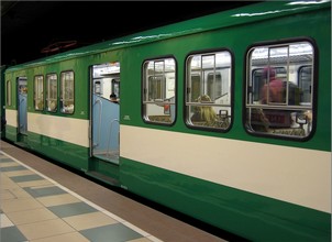 Az 1121-1122-es pályaszámú MXA motorvonat, kísérleti ablakokkal