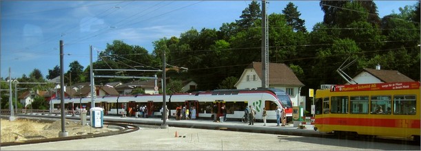Seit 2009 hielt das Tram beim gemeinsamen Bahnsteig mit dem S3.