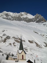 Winterlicher Himmel über dem Müeterlishorn (3066 m)